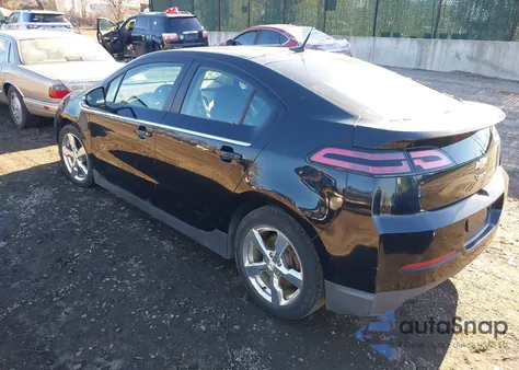 2011 Chevrolet Volt z USA, uszkodzony, nr VIN 1G1RD6E46BU102059